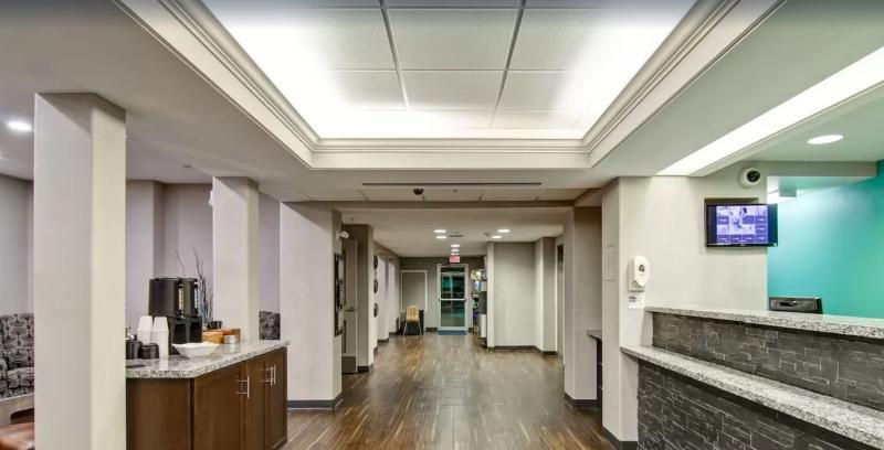 Home Inn Медисин-Хат Экстерьер фото